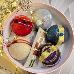 Assortii käsitöö jõuluehete komplekt (5 tk karbis)